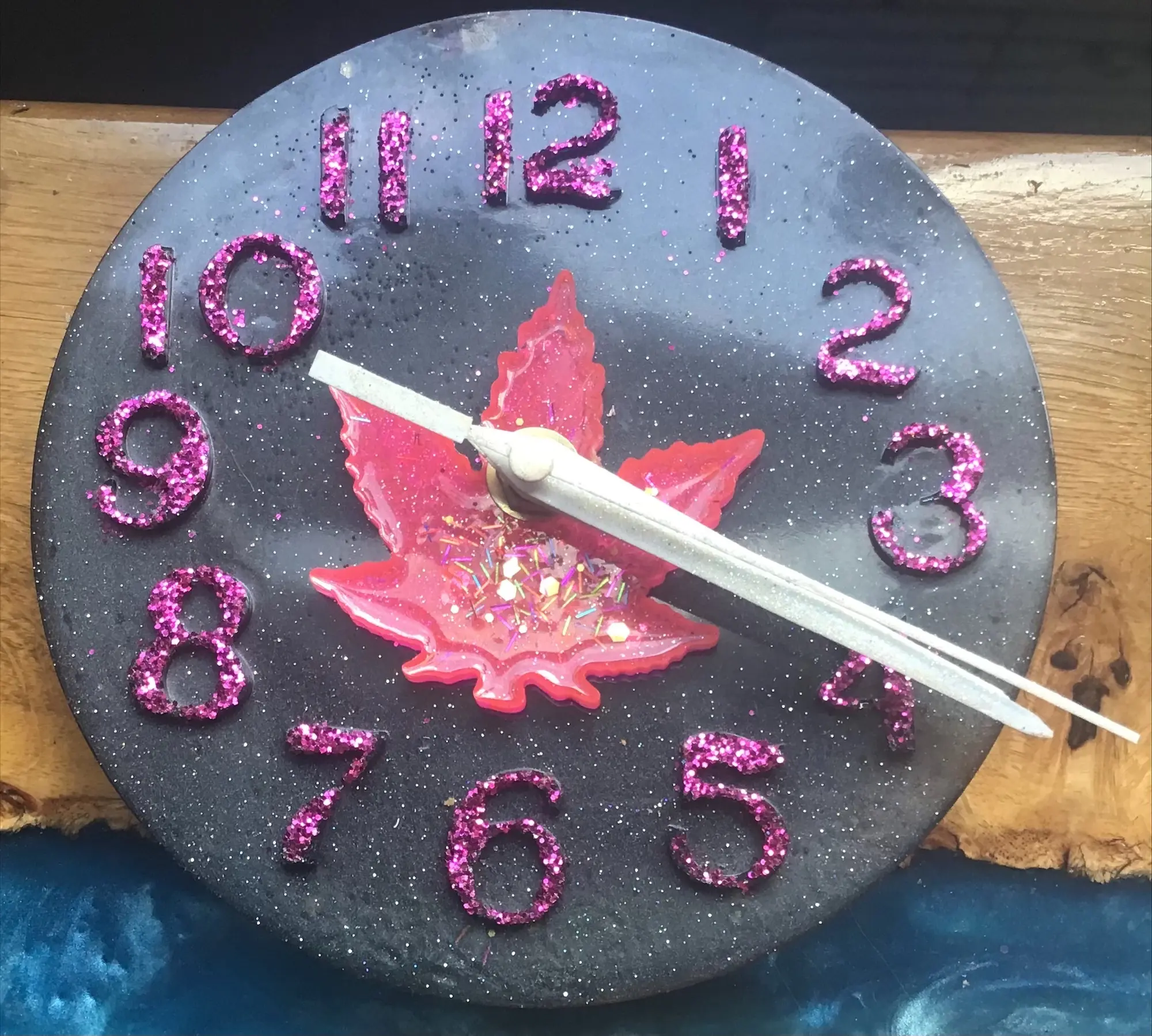 Resin Clock 4 - Image 1